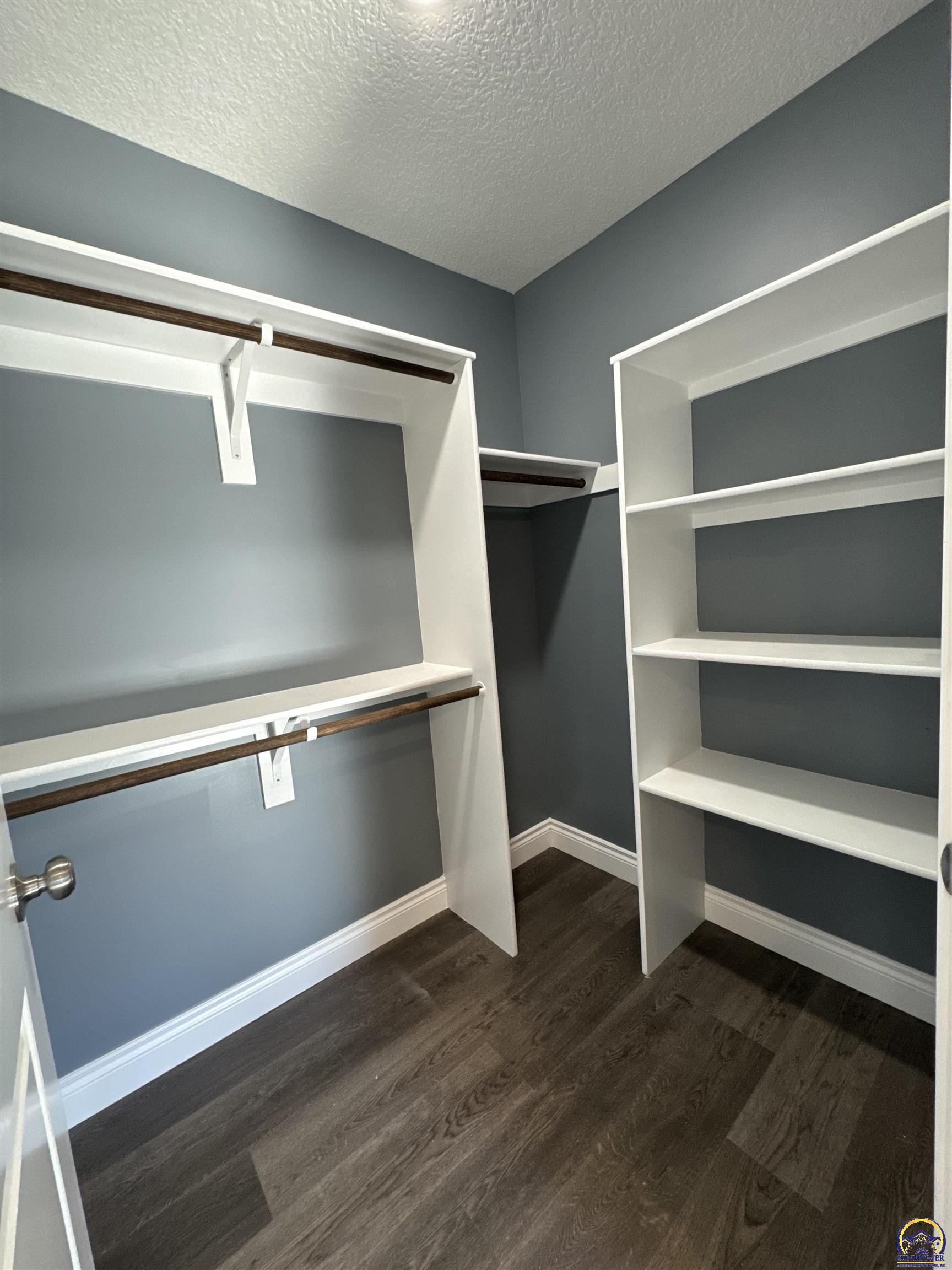 Holton, Kansas 66436, United States, 4 Bedrooms Bedrooms, ,2 BathroomsBathrooms,Residential,Pending,67670