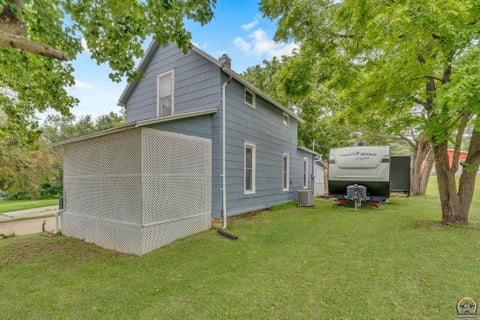 Tiny photo for 2622 SE Adams St, Topeka, KS 66605 (MLS # 245913)