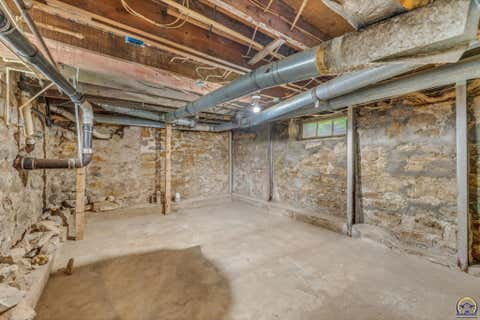 Tiny photo for 2622 SE Adams St, Topeka, KS 66605 (MLS # 245913)