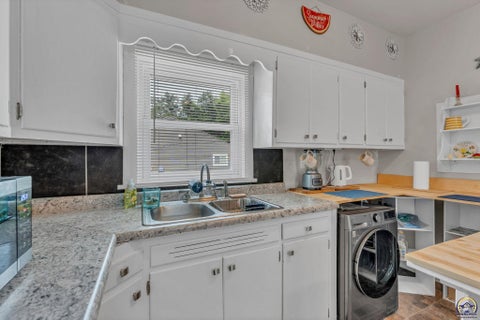 Tiny photo for 2622 SE Adams St, Topeka, KS 66605 (MLS # 245913)