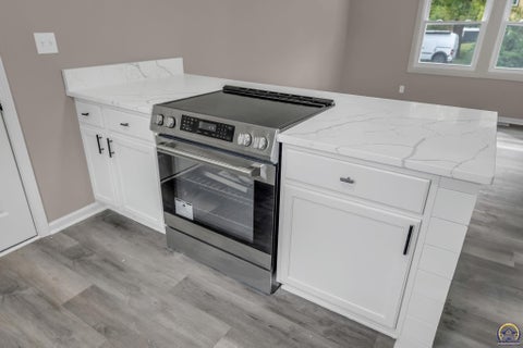 Tiny photo for 831 Elm St, Lawrence, KS 66044 (MLS # 246760)