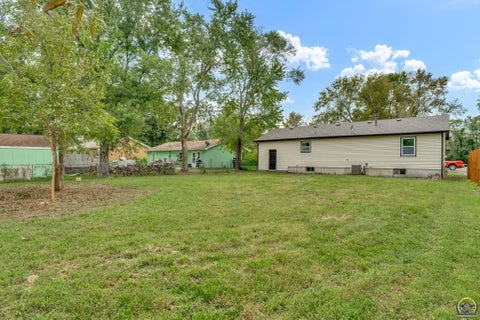 Tiny photo for 831 Elm St, Lawrence, KS 66044 (MLS # 246760)