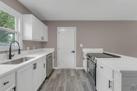 Tiny photo for 831 Elm St, Lawrence, KS 66044 (MLS # 246760)