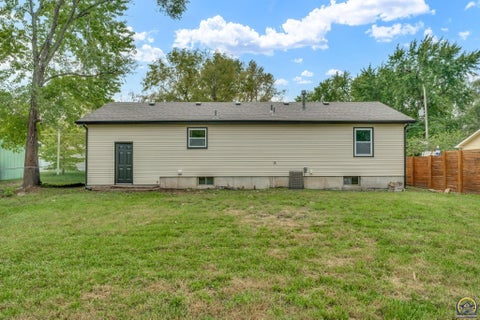 Tiny photo for 831 Elm St, Lawrence, KS 66044 (MLS # 246760)