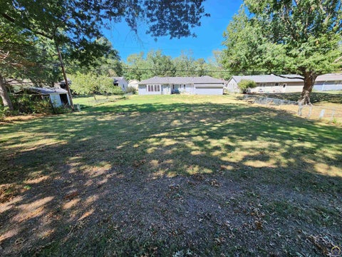 Tiny photo for 811 Homewood St, Emporia, KS 66801 (MLS # 246439)