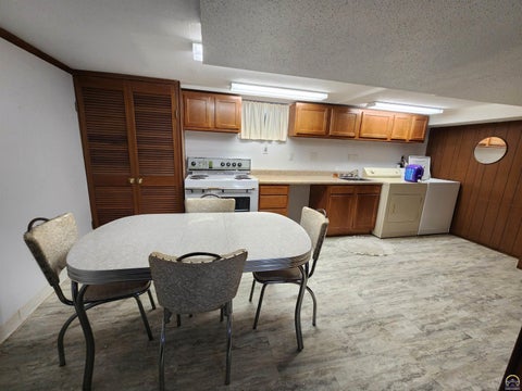 Tiny photo for 811 Homewood St, Emporia, KS 66801 (MLS # 246439)