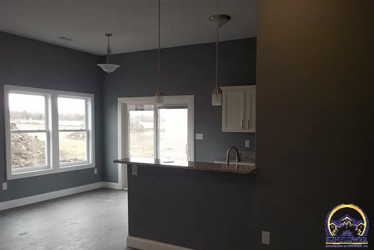 Holton, Kansas 66436, United States, 4 Bedrooms Bedrooms, ,2 BathroomsBathrooms,Residential,Pending,69433