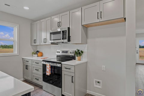 Tiny photo for 1923 NW Greenwood Ct, Topeka, KS 66608 (MLS # 246810)