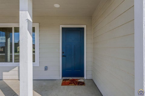 Tiny photo for 1923 NW Greenwood Ct, Topeka, KS 66608 (MLS # 246810)