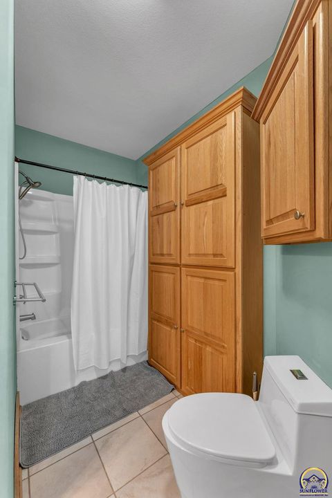 Tiny photo for 709 S Kansas Ave, Topeka, KS 66603 (MLS # 243754)