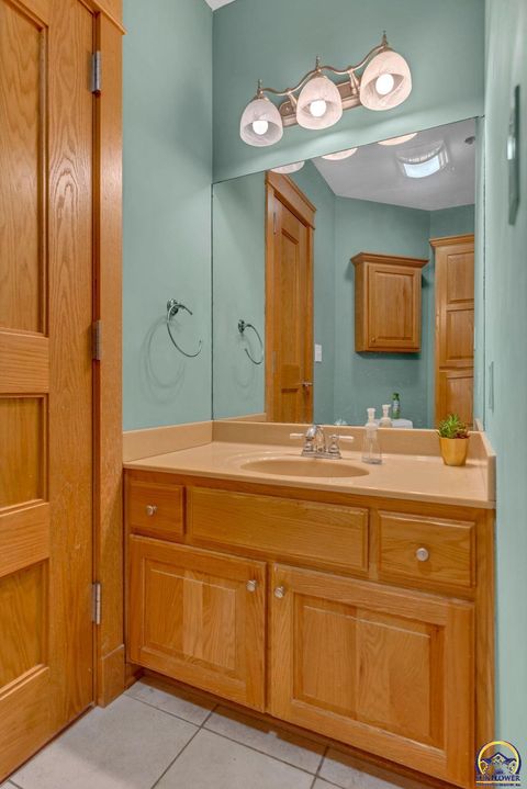 Tiny photo for 709 S Kansas Ave, Topeka, KS 66603 (MLS # 243754)