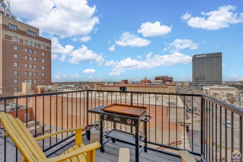 Tiny photo for 709 S Kansas Ave, Topeka, KS 66603 (MLS # 243754)