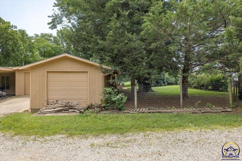 Tiny photo for 10808 Perry View Dr, Ozawkie, KS 66070 (MLS # 245408)