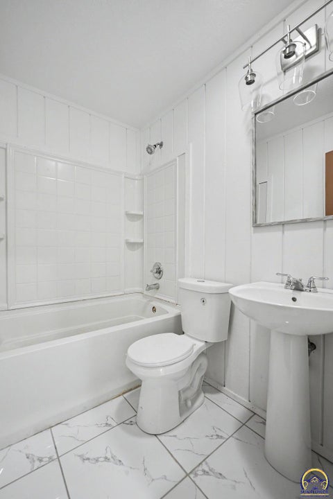 Tiny photo for 3466 SW Clare Ave, Topeka, KS 66611 (MLS # 244254)
