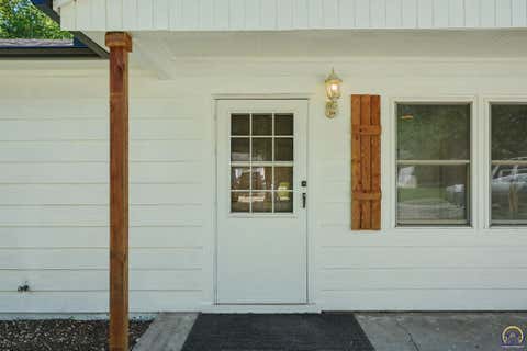 Tiny photo for 3466 SW Clare Ave, Topeka, KS 66611 (MLS # 244254)