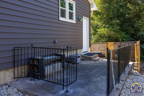 Tiny photo for 115 E 3rd St, Holton, KS 66436 (MLS # 246413)