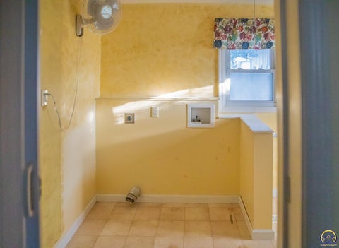 Tiny photo for 623 N 900 Rd, Lawrence, KS 66047 (MLS # 245739)