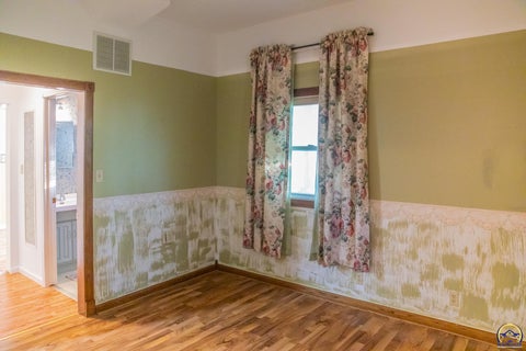 Tiny photo for 623 N 900 Rd, Lawrence, KS 66047 (MLS # 245739)