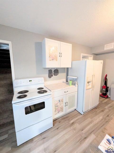 Tiny photo for 405 State St, Emporia, KS 66801 (MLS # 244848)