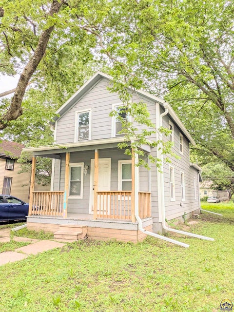 Tiny photo for 405 State St, Emporia, KS 66801 (MLS # 244848)