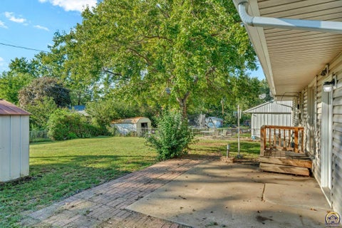 Tiny photo for 3129 SW Grand Ct, Topeka, KS 66614 (MLS # 246713)