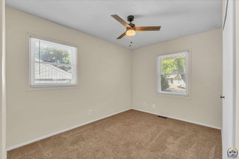 Tiny photo for 3129 SW Grand Ct, Topeka, KS 66614 (MLS # 246713)