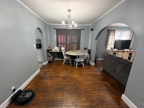 Tiny photo for 930 Chestnut St, Emporia, KS 66801 (MLS # 246698)