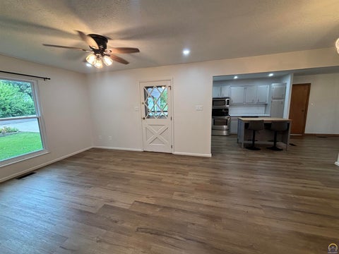 Tiny photo for 4916 NW Sioux Ln, Topeka, KS 66618 (MLS # 245523)