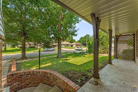 Tiny photo for 1950 SW Navajo Ln, Topeka, KS 66604 (MLS # 245890)