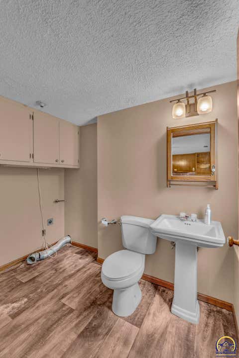 Tiny photo for 1950 SW Navajo Ln, Topeka, KS 66604 (MLS # 245890)