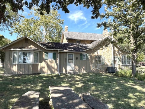Tiny photo for 315 E Logan Ave, Emporia, KS 66801 (MLS # 246375)