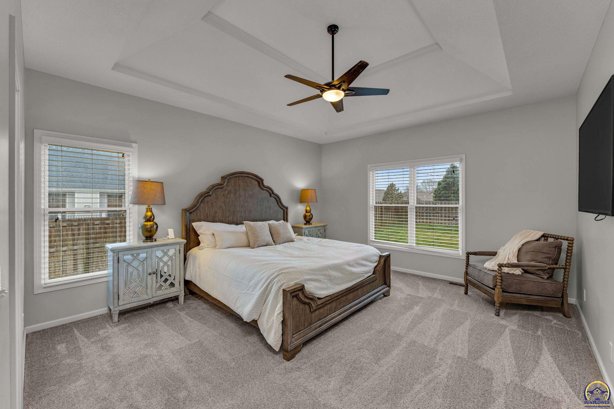 Topeka, Kansas 66614, United States, 5 Bedrooms Bedrooms, ,4 BathroomsBathrooms,Residential,Pending,61335