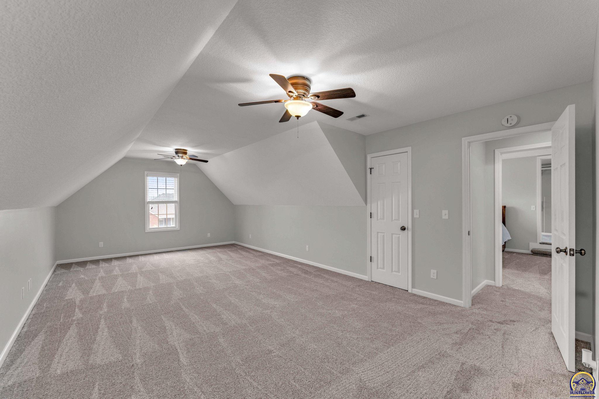 Topeka, Kansas 66614, United States, 5 Bedrooms Bedrooms, ,4 BathroomsBathrooms,Residential,Pending,61335