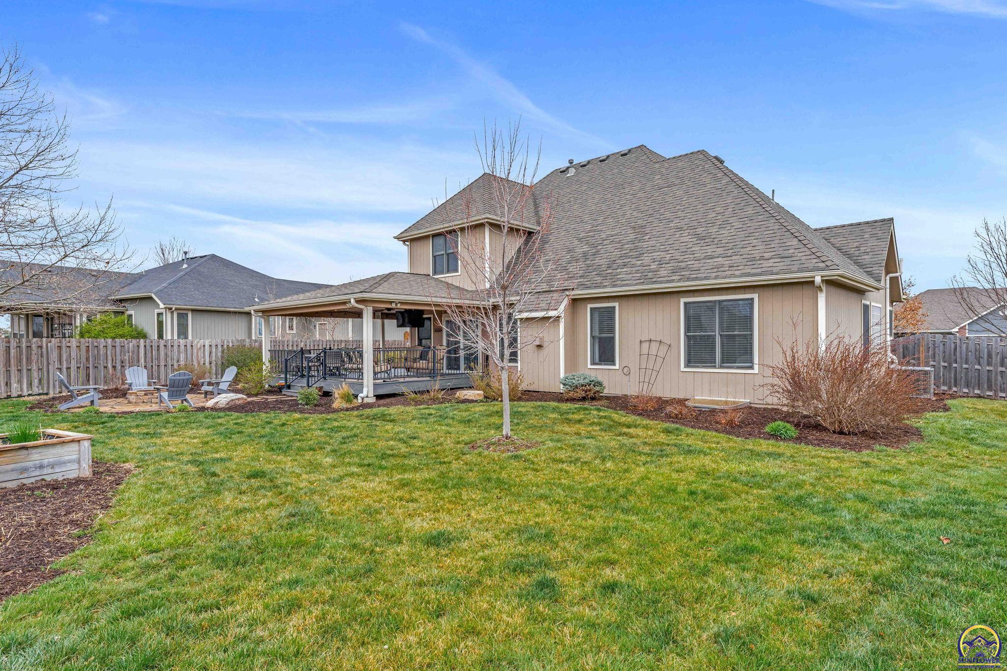 Topeka, Kansas 66614, United States, 5 Bedrooms Bedrooms, ,4 BathroomsBathrooms,Residential,Pending,61335