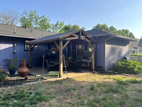 Tiny photo for 2769 SE Allen Dr, Topeka, KS 66605 (MLS # 244576)