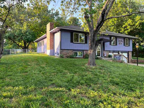 Tiny photo for 2769 SE Allen Dr, Topeka, KS 66605 (MLS # 244576)
