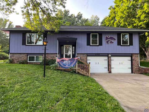 Photo of 2769 SE Allen Dr, Topeka, KS 66605 (MLS # 244576)