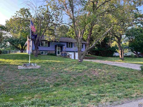 Tiny photo for 2769 SE Allen Dr, Topeka, KS 66605 (MLS # 244576)