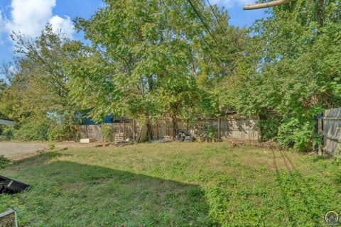Tiny photo for 2820 SE Massachusetts Ave, Topeka, KS 66605 (MLS # 247143)