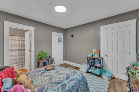 Tiny photo for 3301 SW 7th St, Topeka, KS 66606 (MLS # 246947)