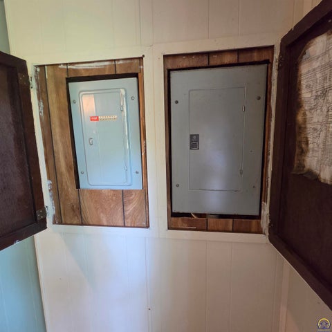 Tiny photo for 118 SE Willow Way, Topeka, KS 66609 (MLS # 246285)