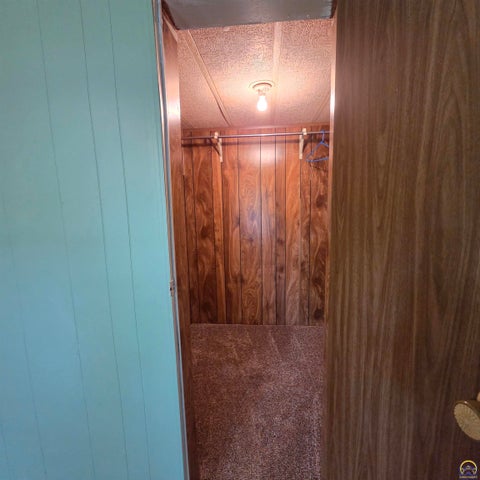 Tiny photo for 118 SE Willow Way, Topeka, KS 66609 (MLS # 246285)