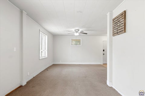 Tiny photo for 303 Market St, Osage City, KS 66523 (MLS # 245234)