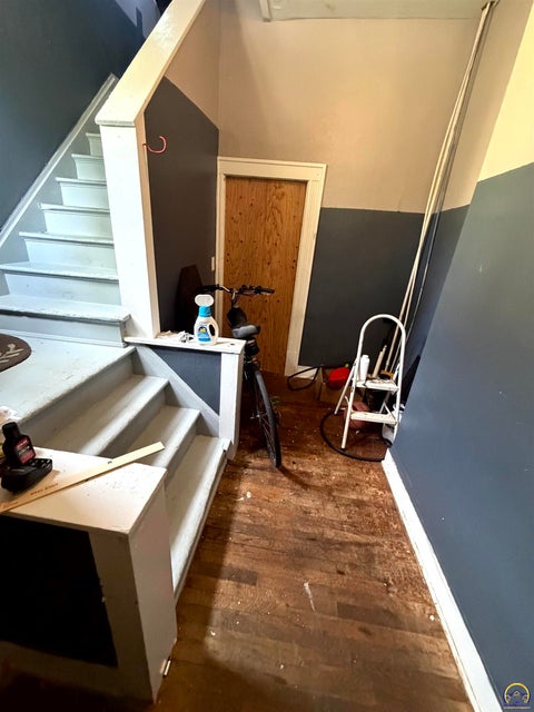 Tiny photo for 1050 SW 12th St #1198 SW Clay St, Topeka, KS 66604 (MLS # 247136)