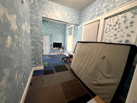 Tiny photo for 1050 SW 12th St #1198 SW Clay St, Topeka, KS 66604 (MLS # 247136)