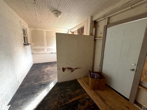 Tiny photo for 1050 SW 12th St #1198 SW Clay St, Topeka, KS 66604 (MLS # 247136)