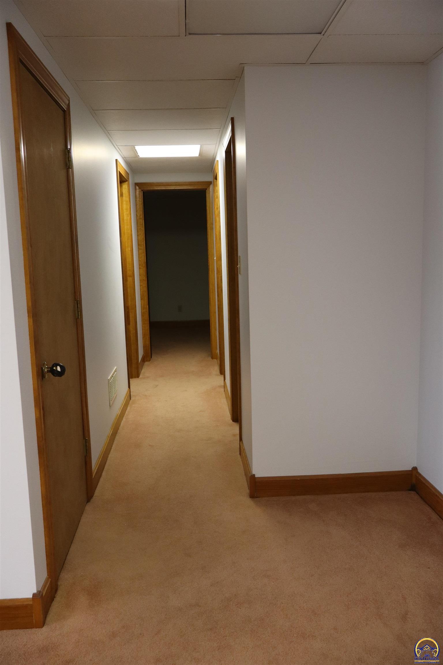 Holton, Kansas 66436, United States, 4 Bedrooms Bedrooms, ,3 BathroomsBathrooms,Residential,Pending,84976