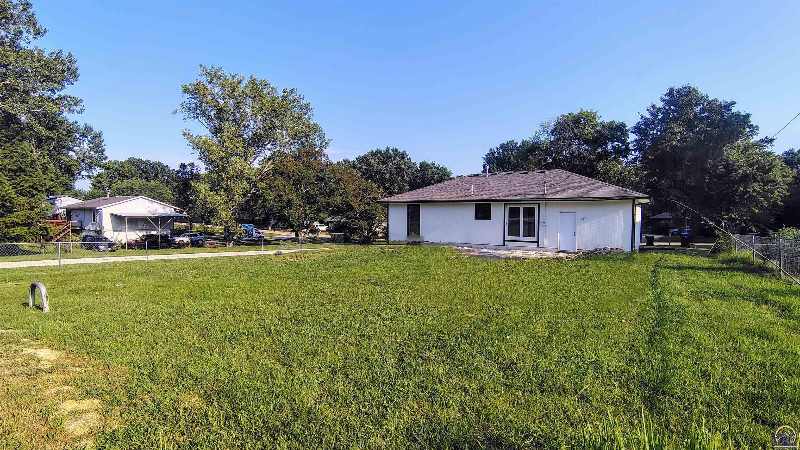 Auburn, Kansas 66402, United States, 3 Bedrooms Bedrooms, ,1 BathroomBathrooms,Residential,Pending,188281