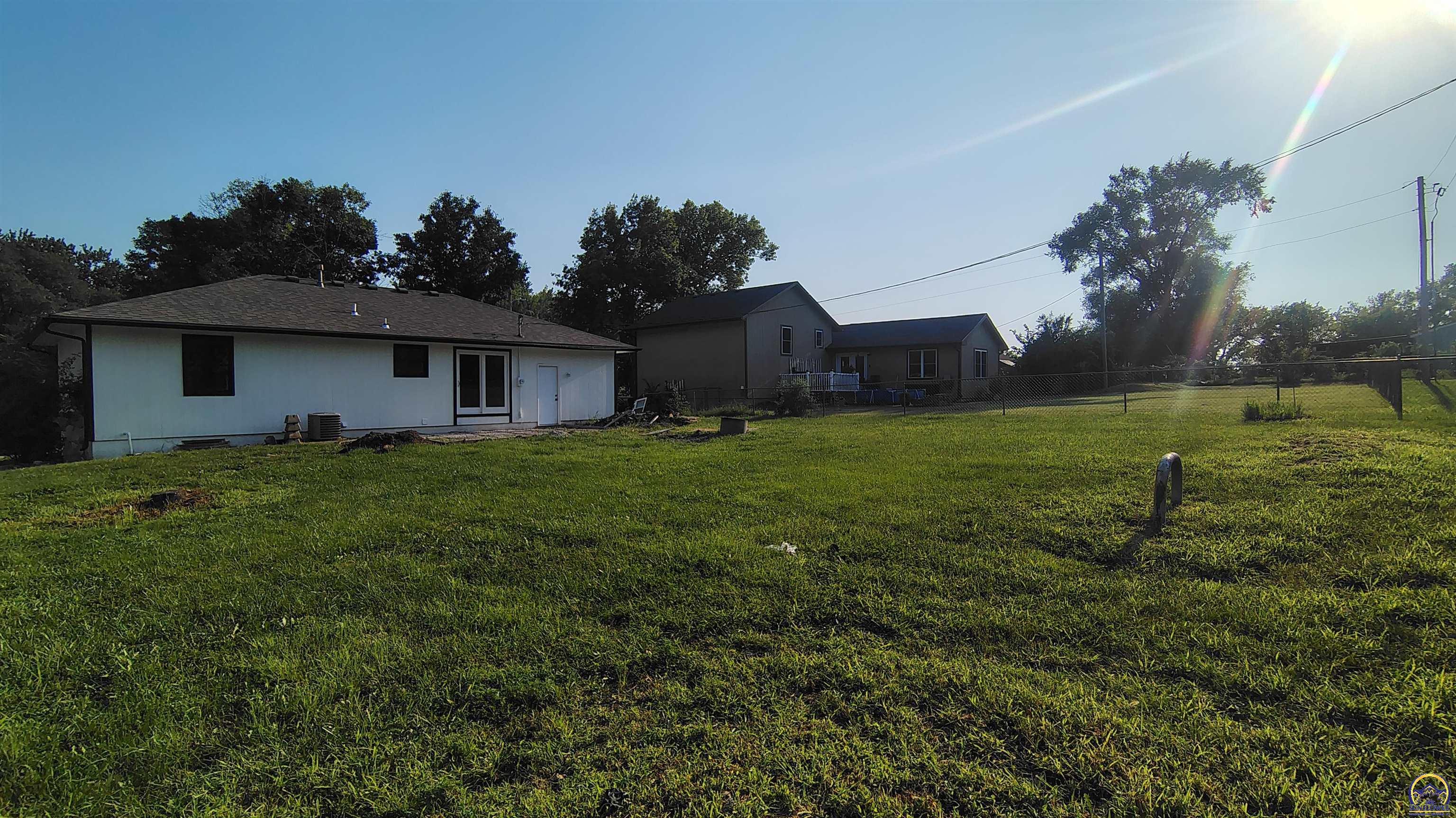 Auburn, Kansas 66402, United States, 3 Bedrooms Bedrooms, ,1 BathroomBathrooms,Residential,Pending,188281