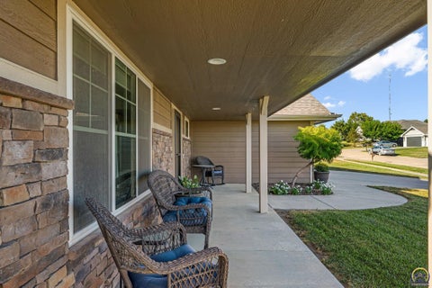 Tiny photo for 5437 SW Westport Dr, Topeka, KS 66610 (MLS # 246450)